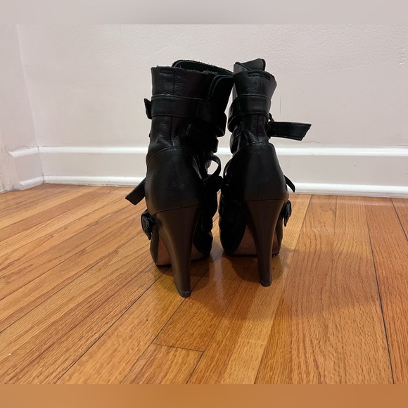 Dolce Vita Open Toe Booties - Picture 4 of 7